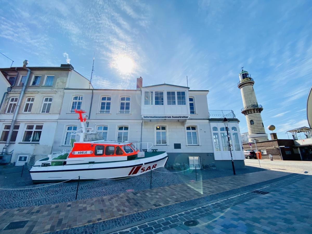 Vormann Jantzen, Direkt Am Leuchtturm Apartment Rostock Exterior photo